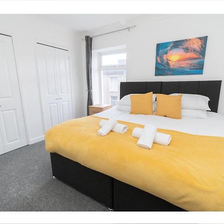 Business Friendly 3Br Home - King Size Beds & Centrally Located スウォンジー エクステリア 写真