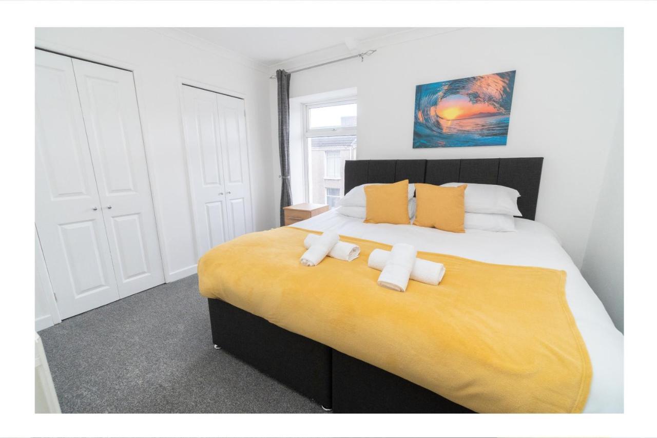 Business Friendly 3Br Home - King Size Beds & Centrally Located スウォンジー エクステリア 写真